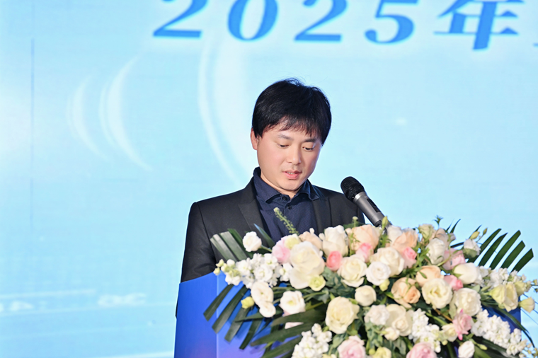 金品地汇报展播——2025年终谋划事情聚会